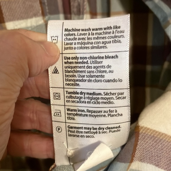 Carhartt Ladies Button-Down Shirt - Picture 4 of 8